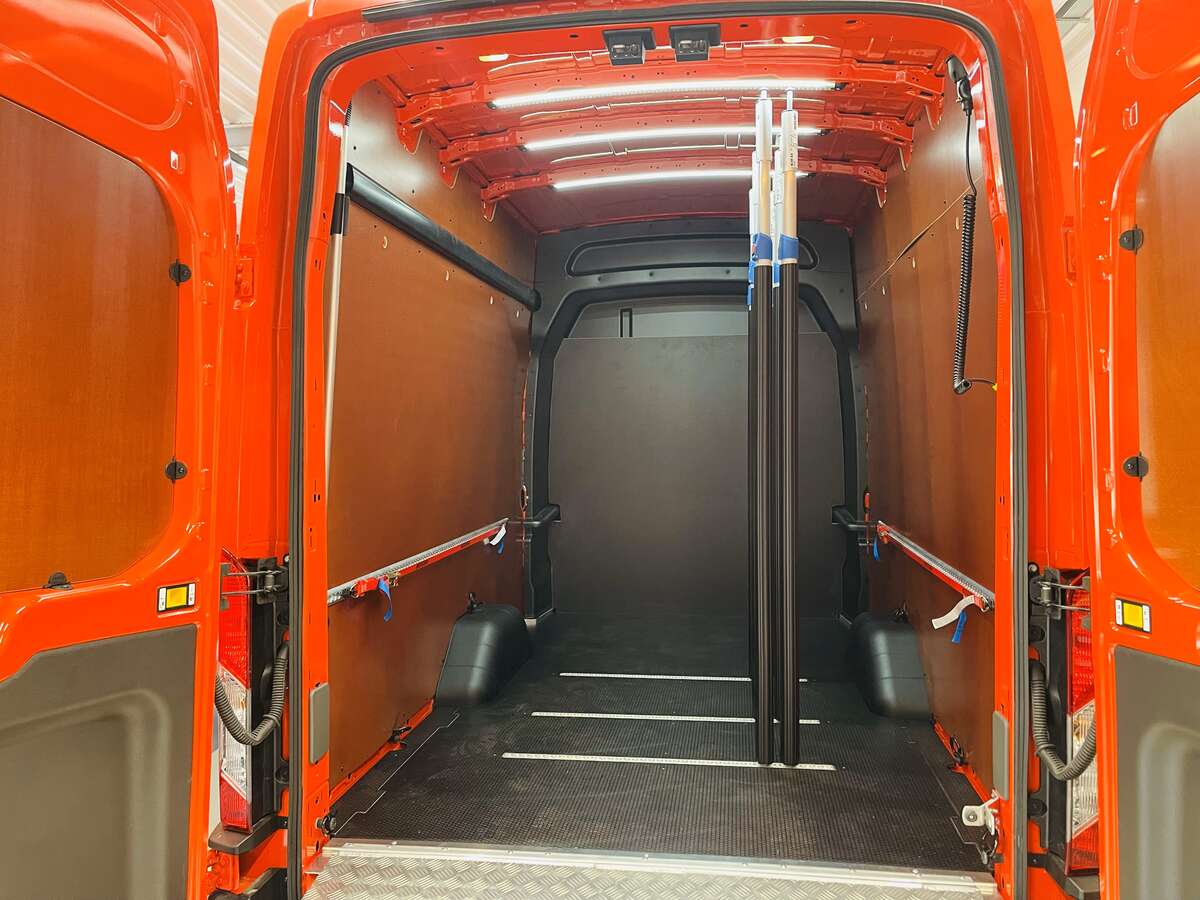 brandweer ford transit materiaalwagen  (11).jpg