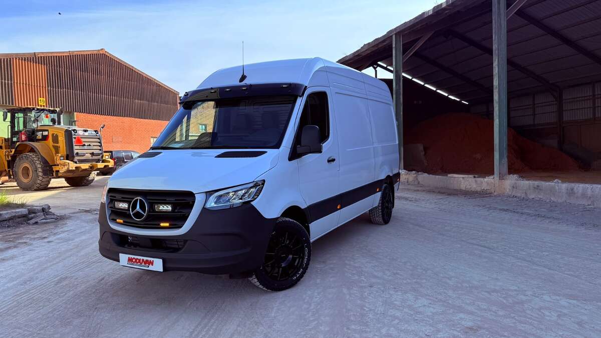 vereenooghe-van-mossel-mercedes-sprinter (1).JPEG
