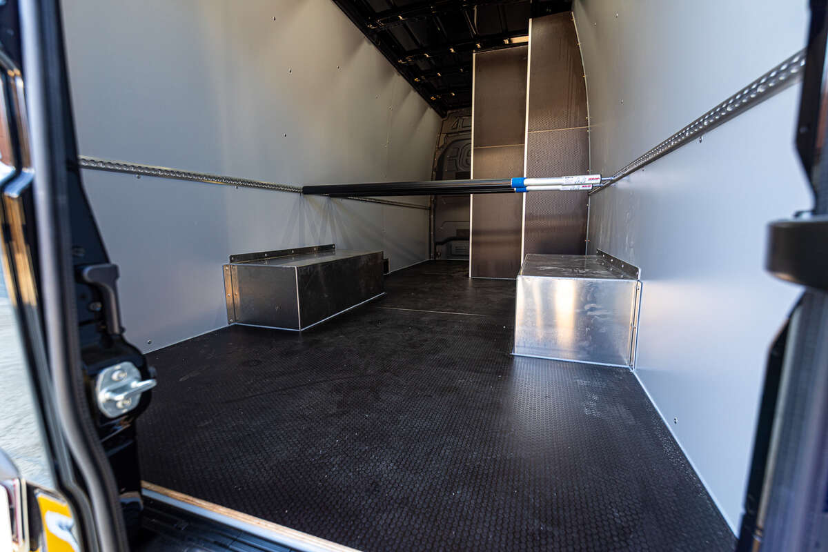 20260318 - RFQ25_2017 - Donckers - Mercedes Sprinter-LQ-029.jpg