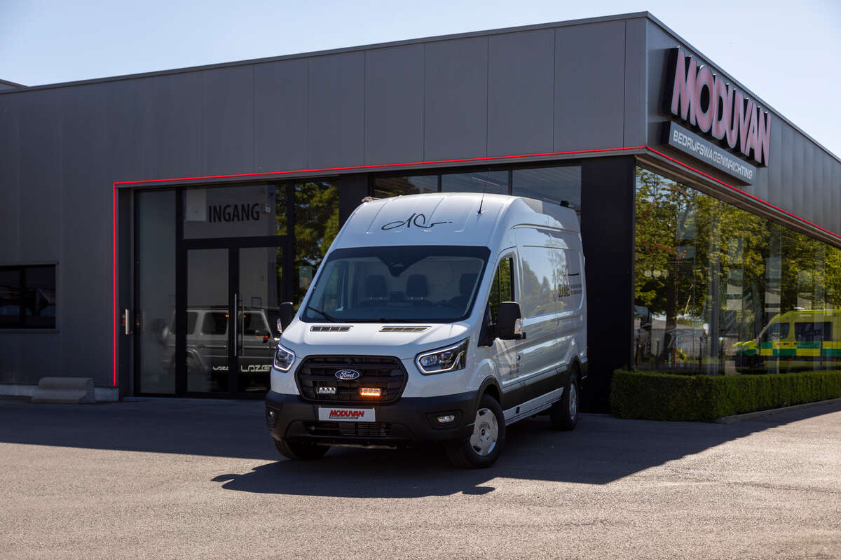 20260430 - RFQ25_2224 - DB Concrete Garden - Ford Transit-LQ-002.jpg