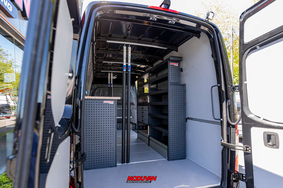 20260427 - RFQ26_0395 - Jurgen Vanhoudt - Mercedes Sprinter-LQ-013.jpg