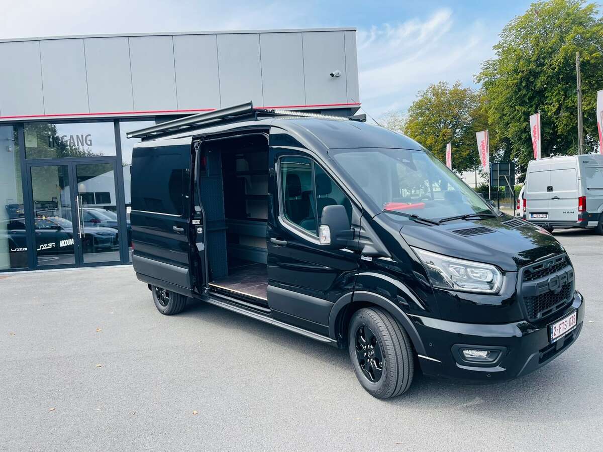 milan-vanwelsenaers-ford-transit (2).JPEG
