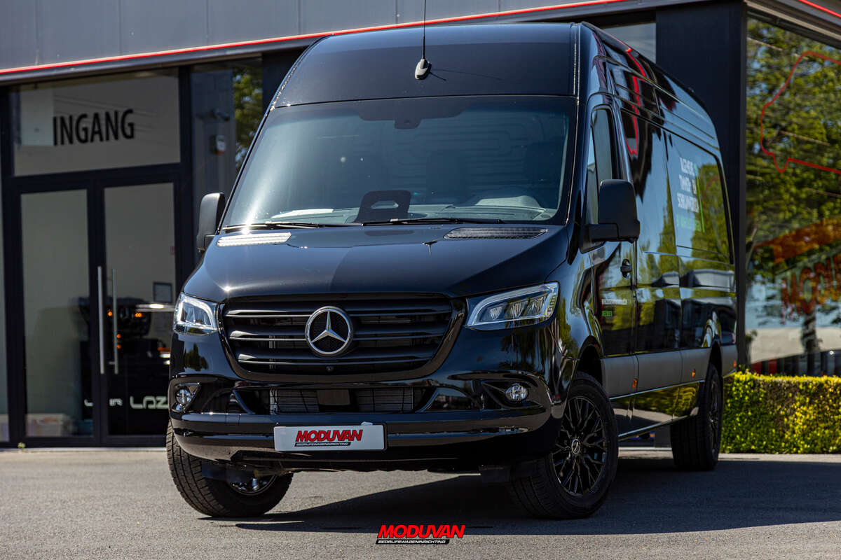 20260427 - RFQ26_0395 - Jurgen Vanhoudt - Mercedes Sprinter-LQ-006.jpg