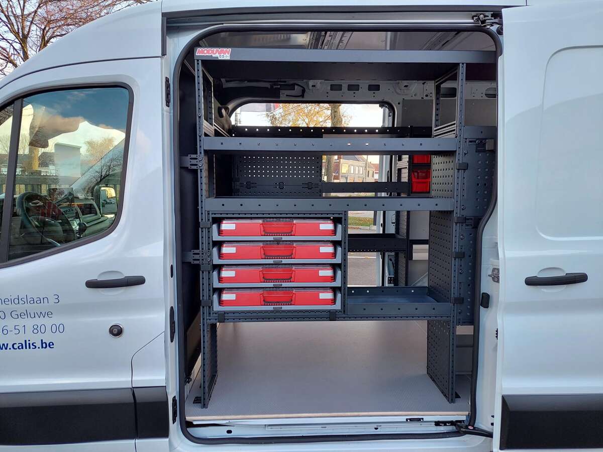 Calis Projects BV - Ford Transit | Alle Realisaties | Moduvan