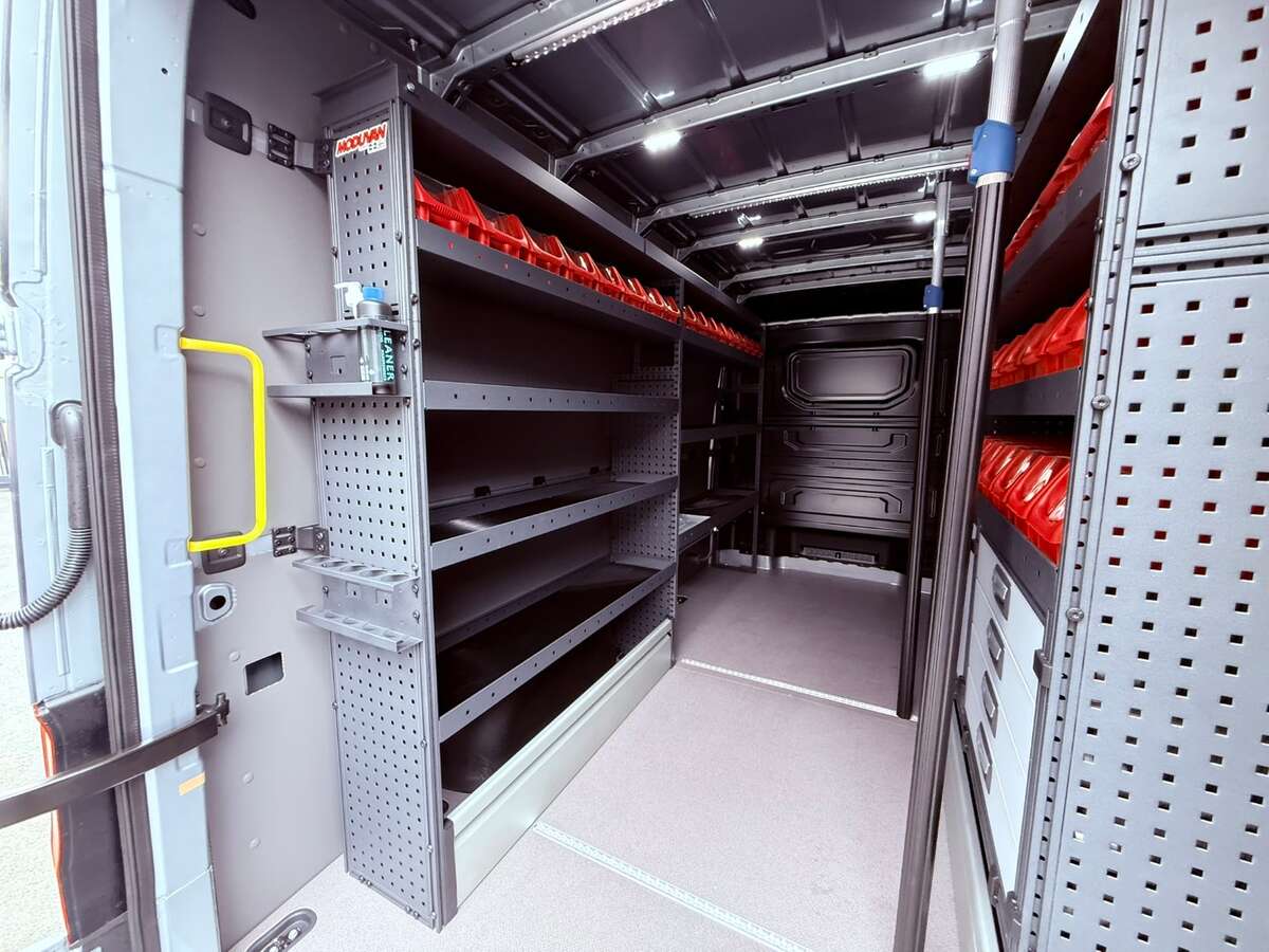 electro-garsbeke-man-tge (1).JPEG