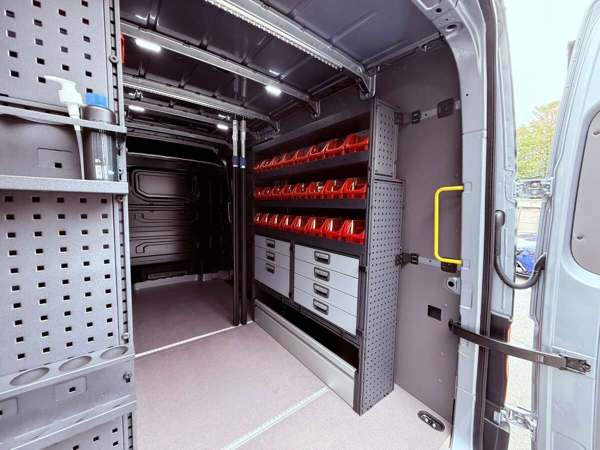 electro-garsbeke-man-tge (4).JPEG