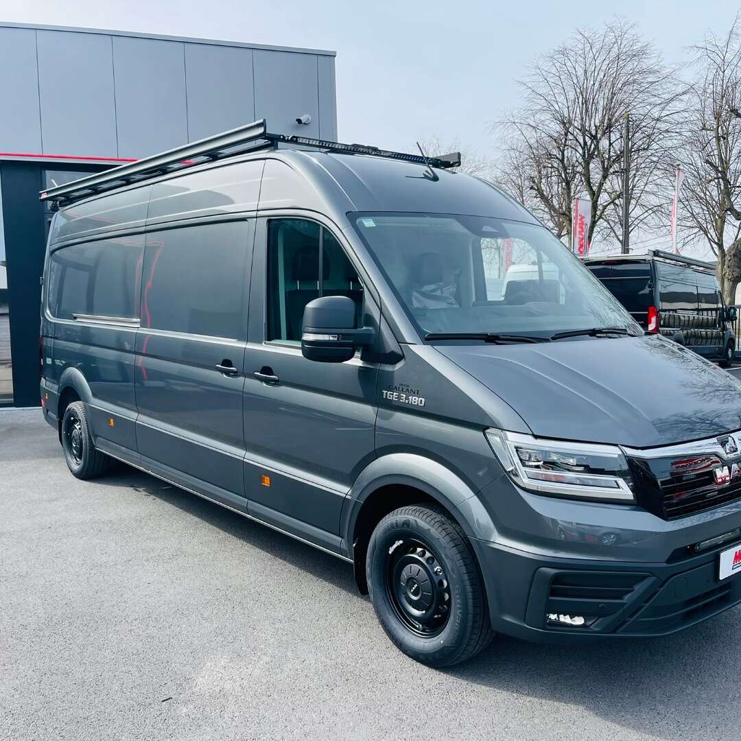 Vanbeselaere Construct - MAN TGE | Alle Realisaties | Moduvan